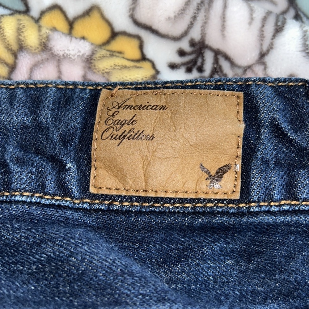 American Eagle 🦅 Shorts - Picture 8 of 9
